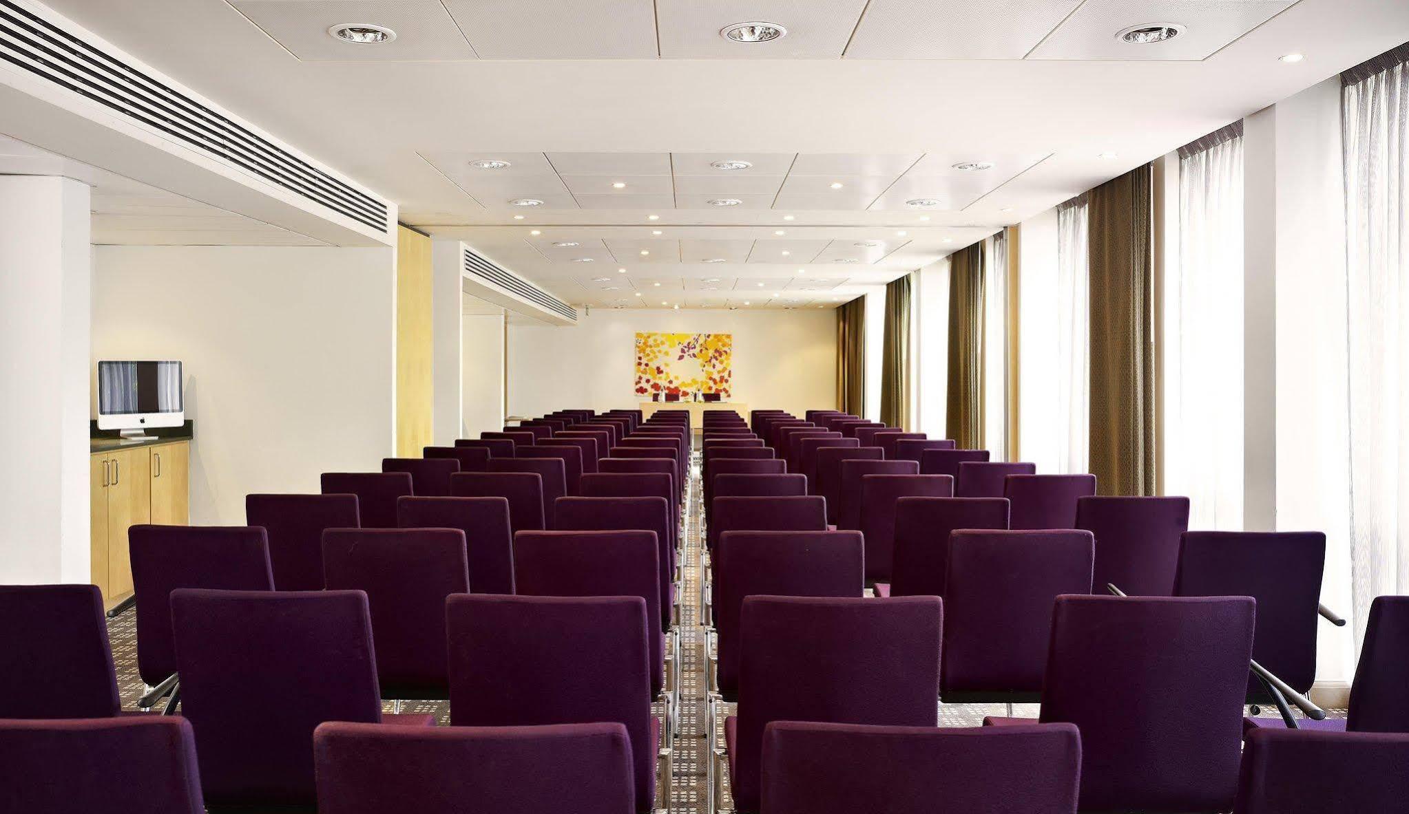 Hilton Garden Inn Birmingham Brindley Place Exterior photo